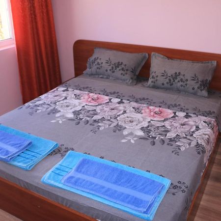 City Stay In Varna ภายนอก รูปภาพ