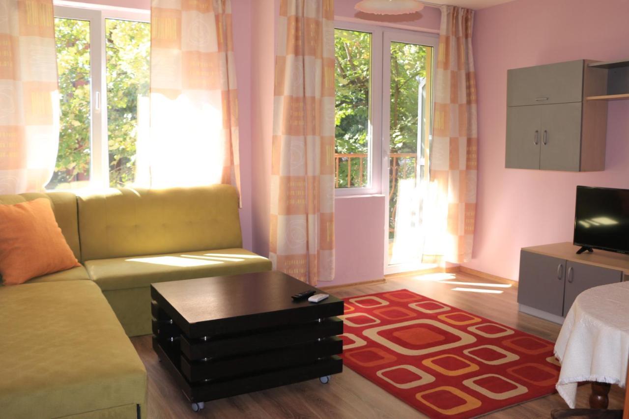 City Stay In Varna ภายนอก รูปภาพ